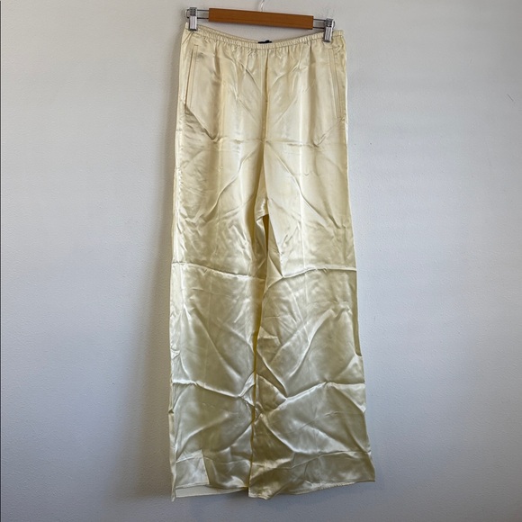 J. Crew Pants - J Crew Tall Cosmo pant in luster charmeuse Tall Small Ivory Lace